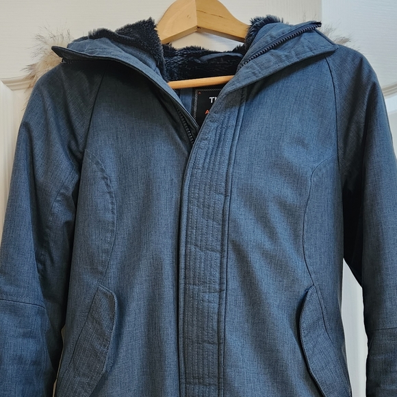 TNA Avoriaz Parka - Picture 4 of 14